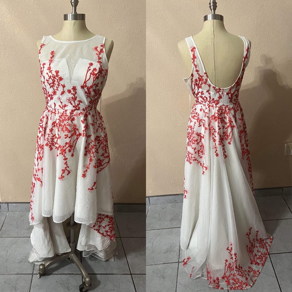 Nicole miller New York red floral formal dress size 2 - formal